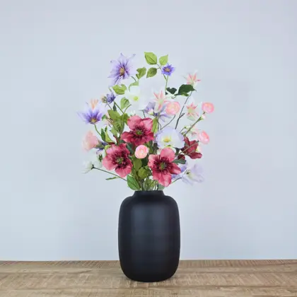 Zijden boeket met roze, witten en paarse kunstbloemen