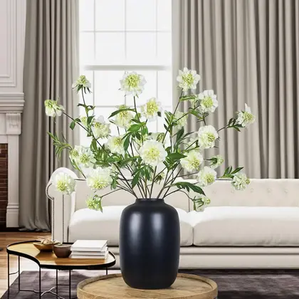 Zijden boeket met witte bloemen