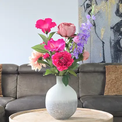 Zijden boeket met paarse, zalmoranje en roze zijden bloemen